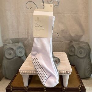 ⚡️Balance Collection Grippy Crew Socks